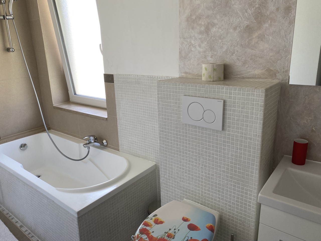 Apartment 4 - Bathroom